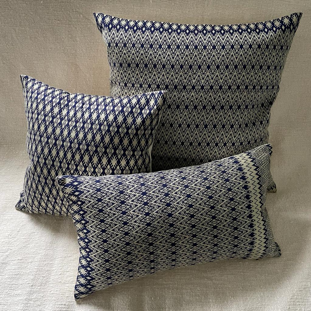 Blue beige Kachin cushion 30x50 cm