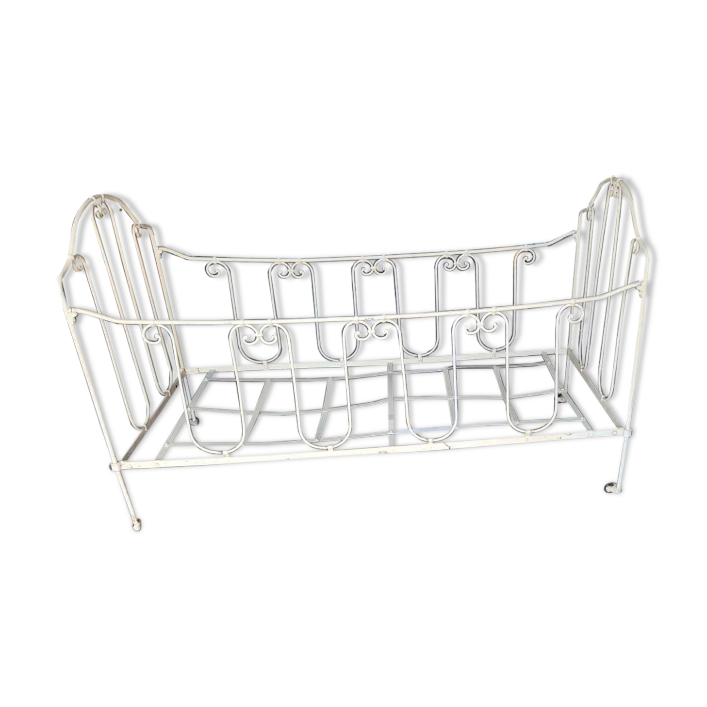 Wrought iron bed