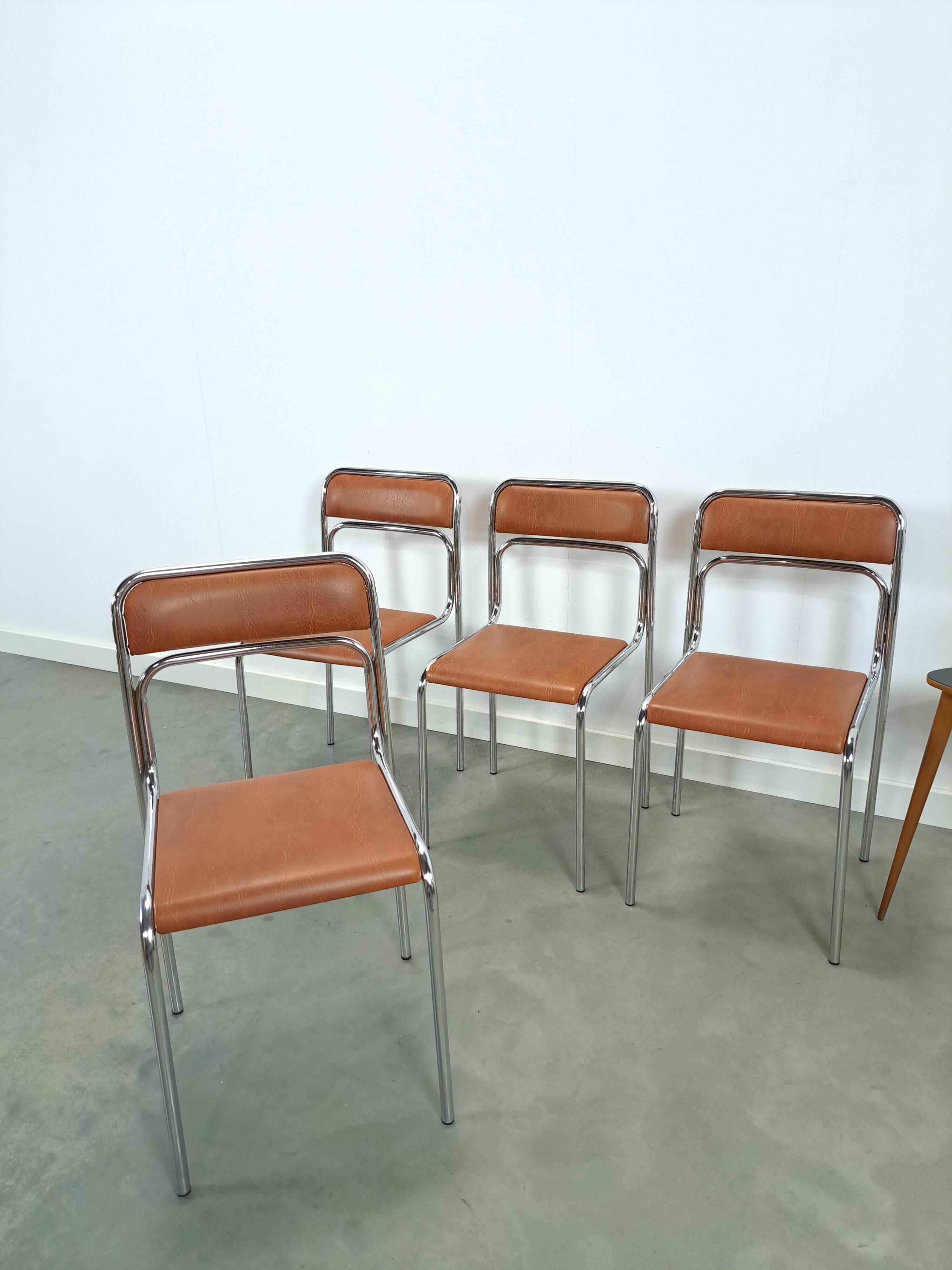 Skai bauhaus chromen Italiaanse buisframe stapelbare stoel