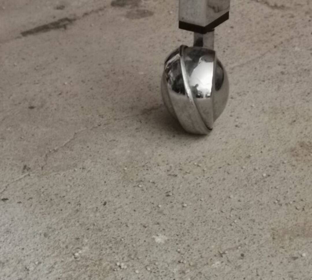 Table d'appoint, desserte, console en verre et métal chromé