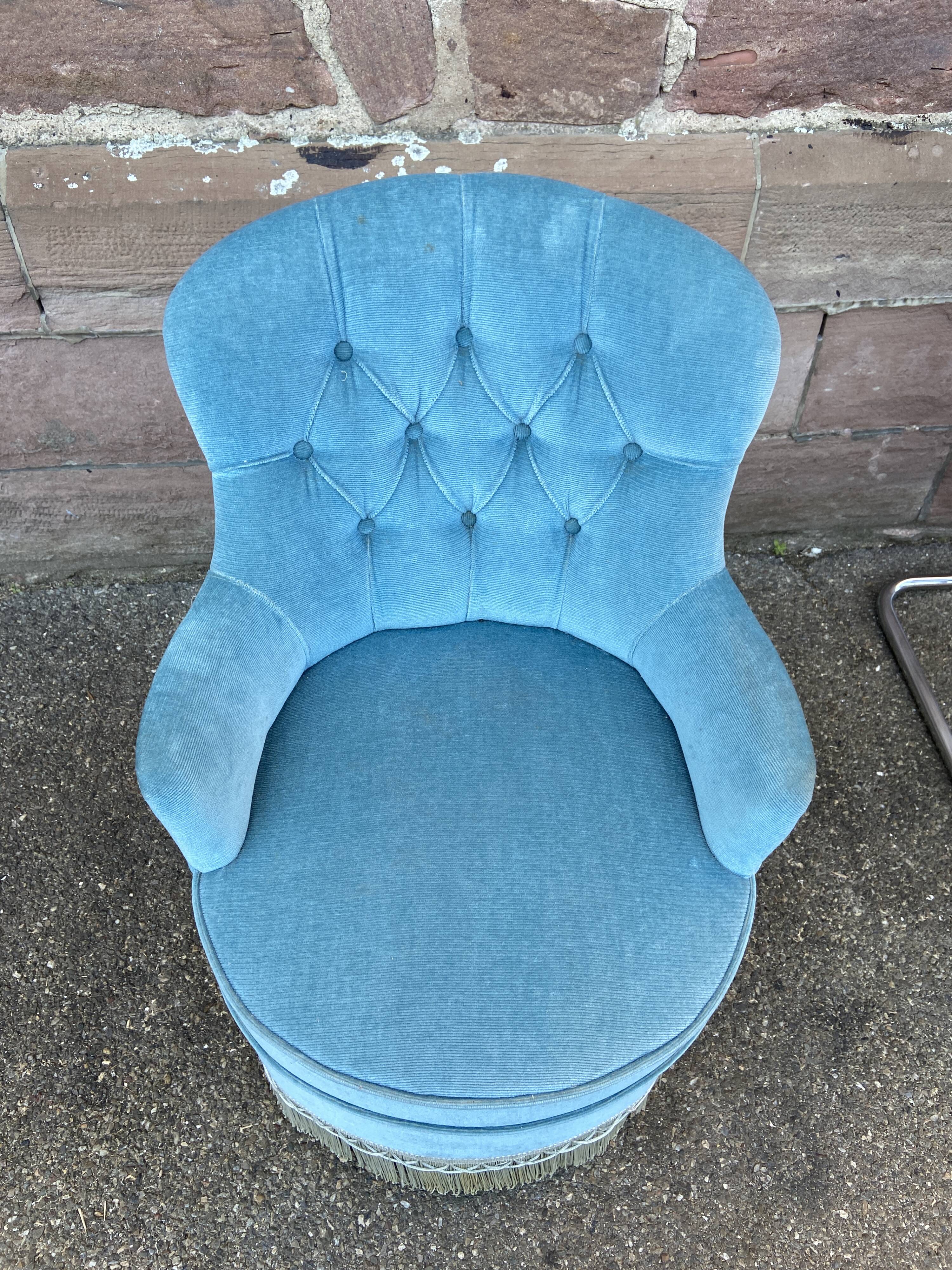 Fauteuil crapaud velours bleu