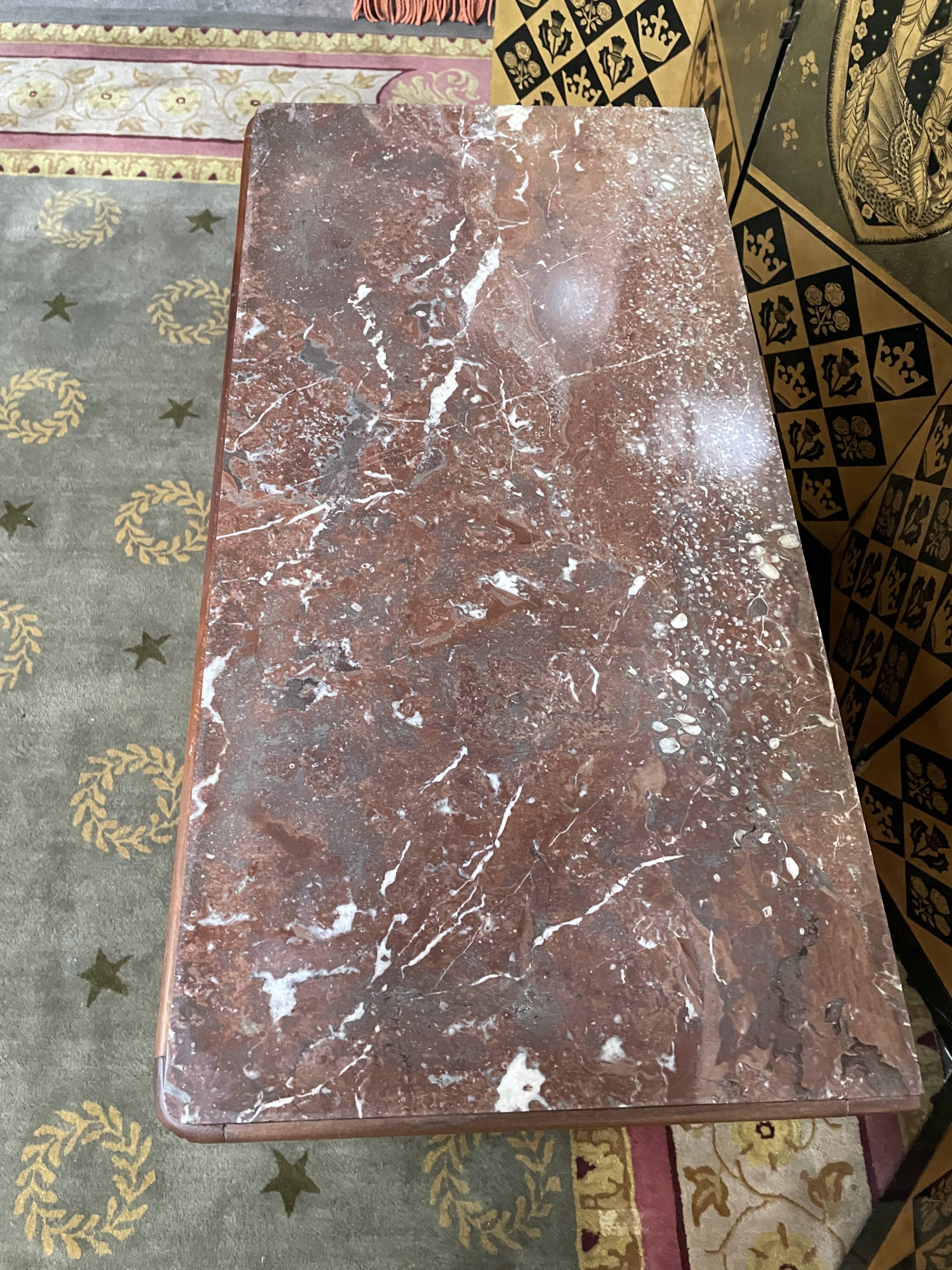 Art deco chest of drawers