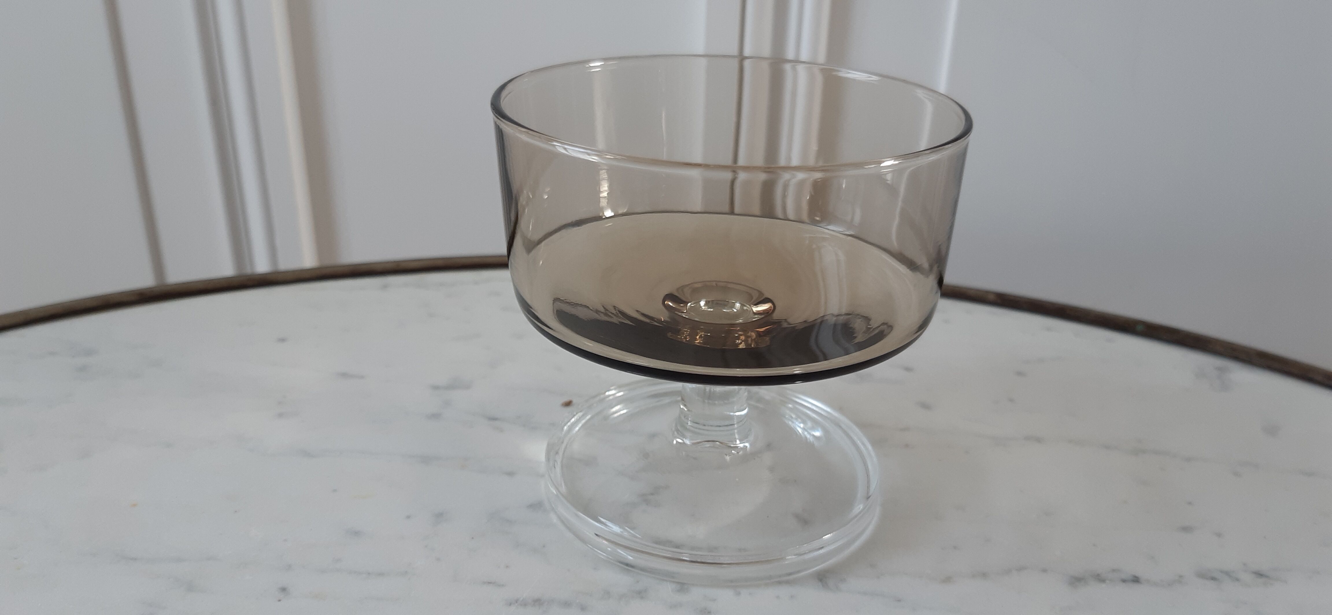 6 cuts in smoked glass 70s