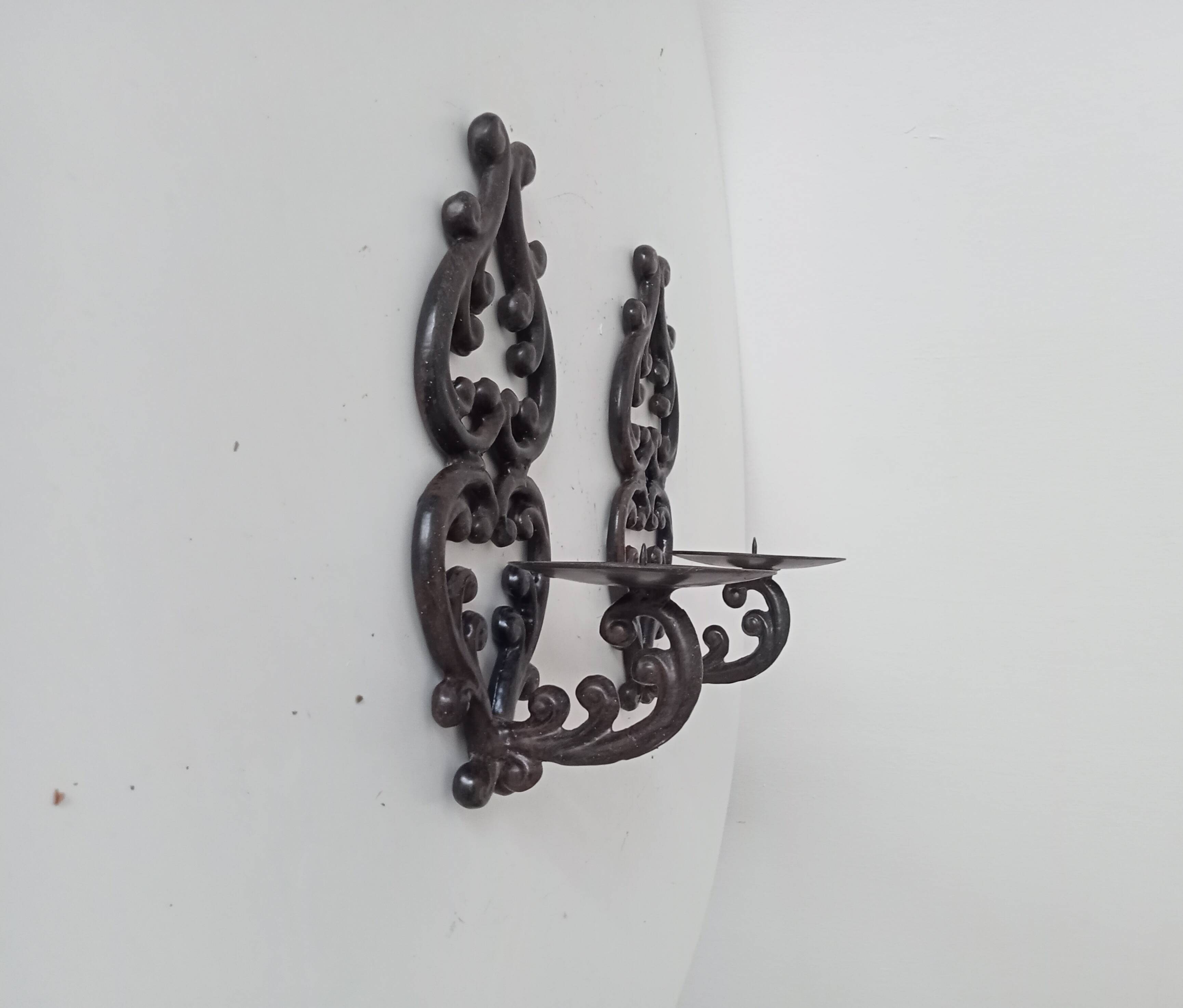 Antique wall candle holder in enamelled cast iron