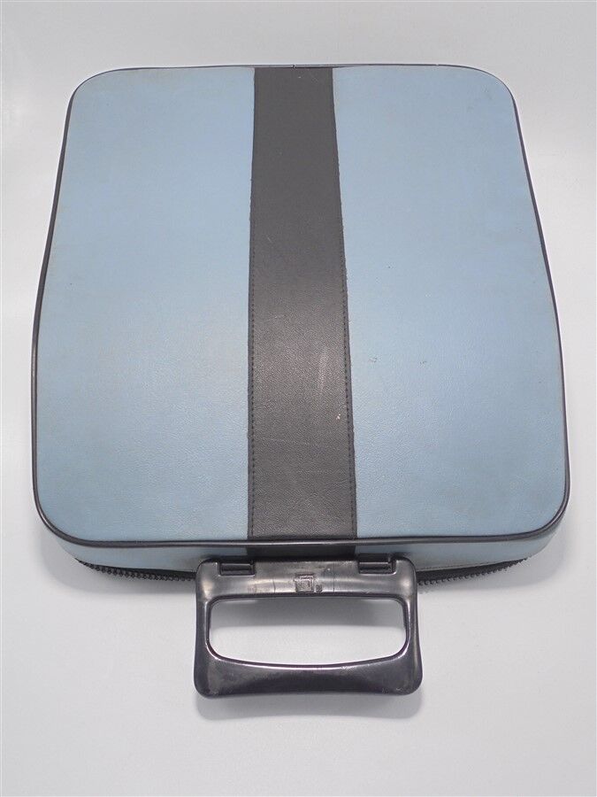 Olivetti Lettera typewriter 22