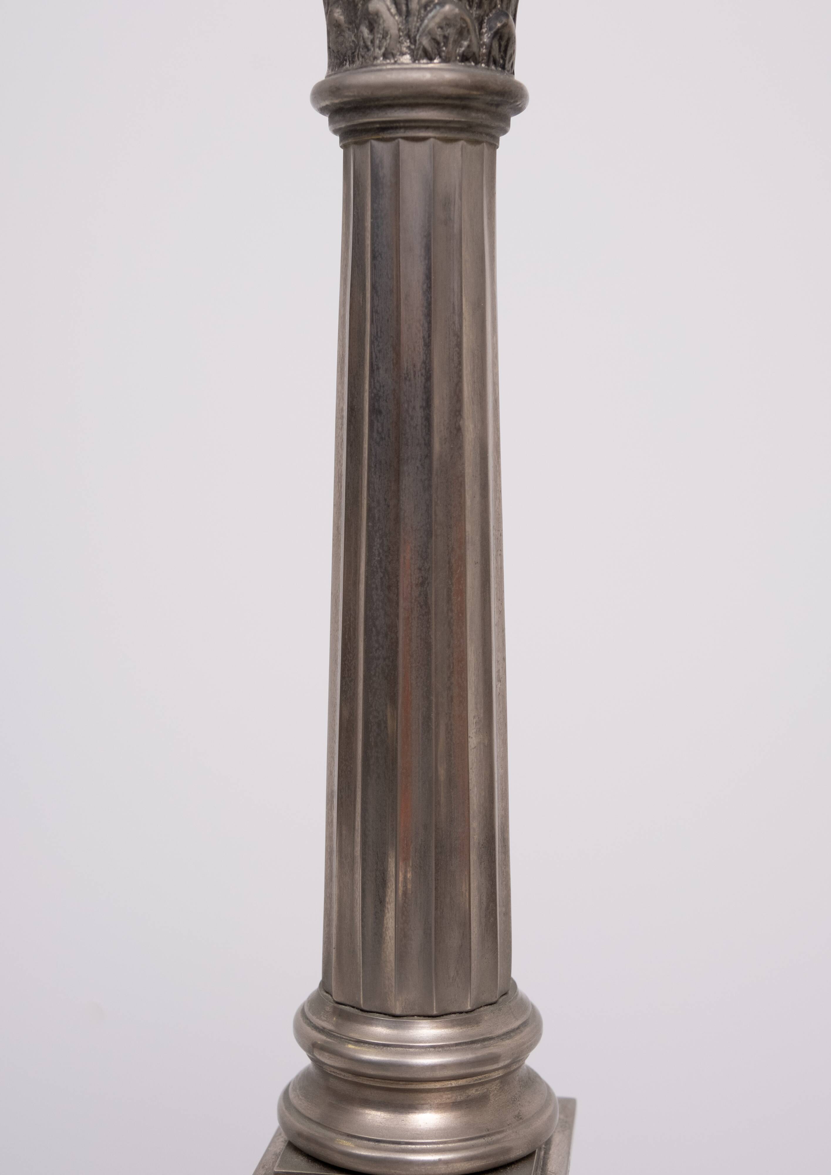 Paire de lampes de table en nickel Colum de Laura Ashley