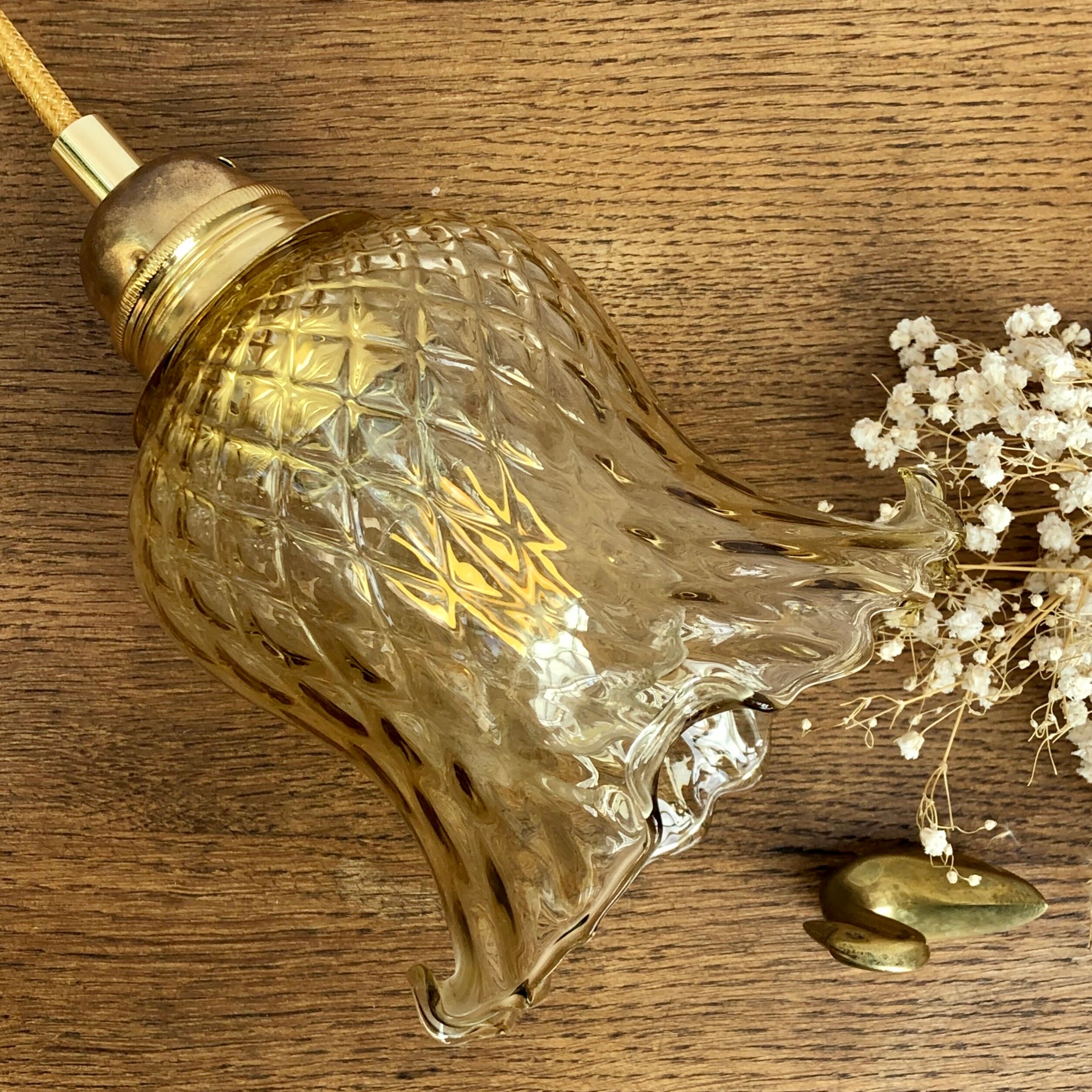 Hand lamp vintage tulip in amber glass