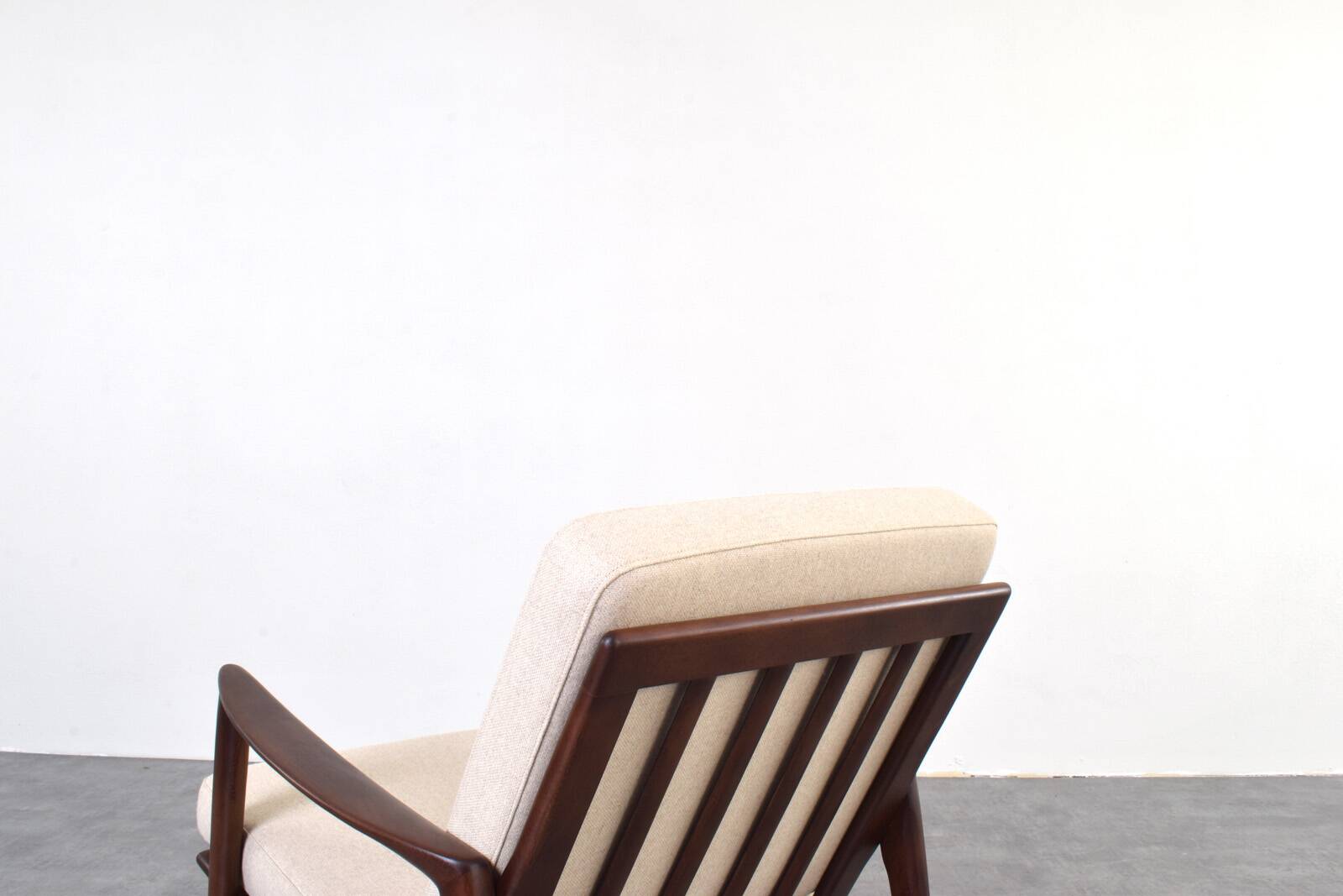 Mid-Century Stefan Lounge Chair, 1960s
