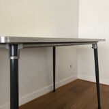 Mullca table