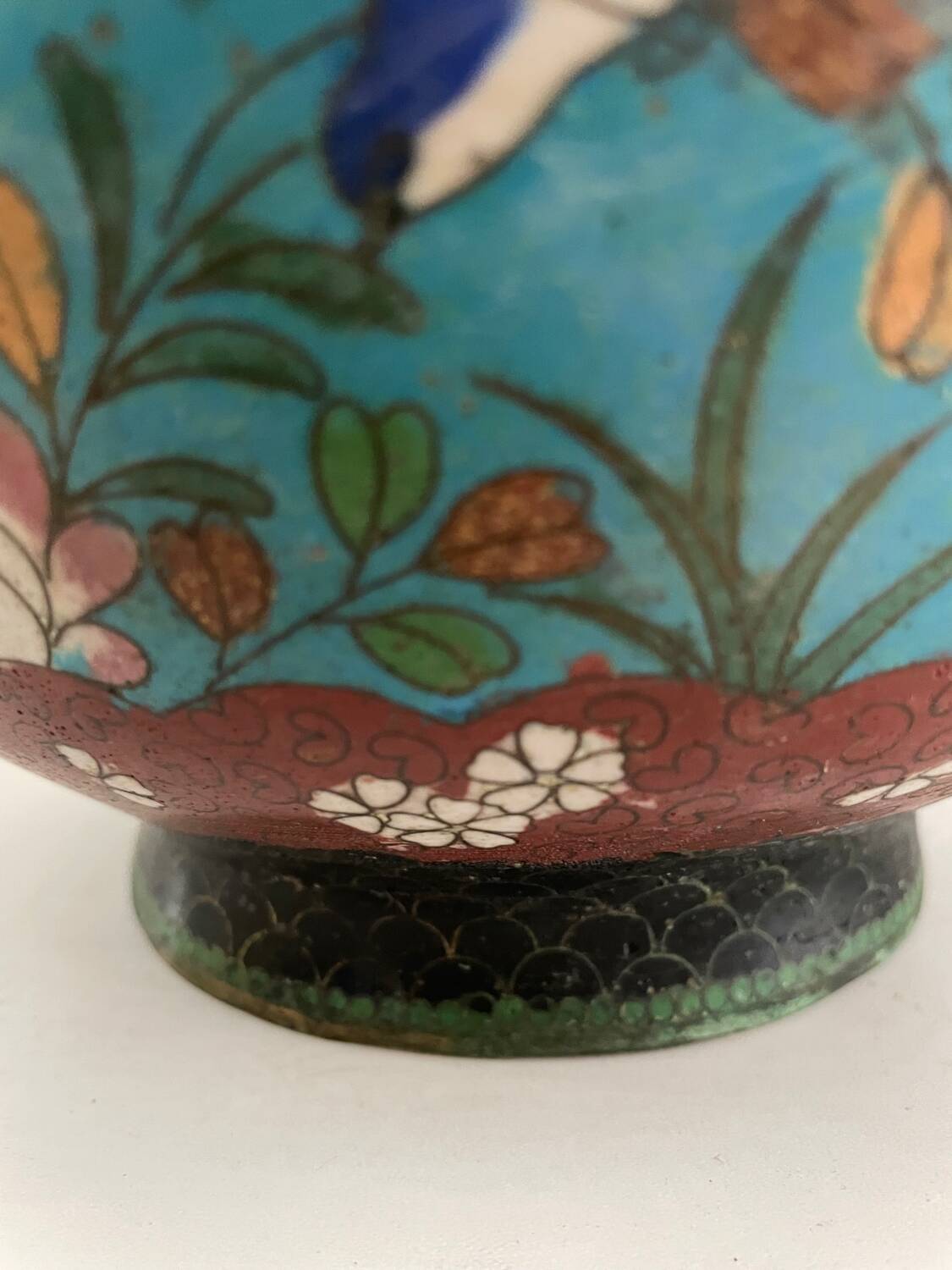 Cache-pot ancien en cloisonné, Japon, XIXe