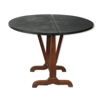Foldable winemaker's roundtable