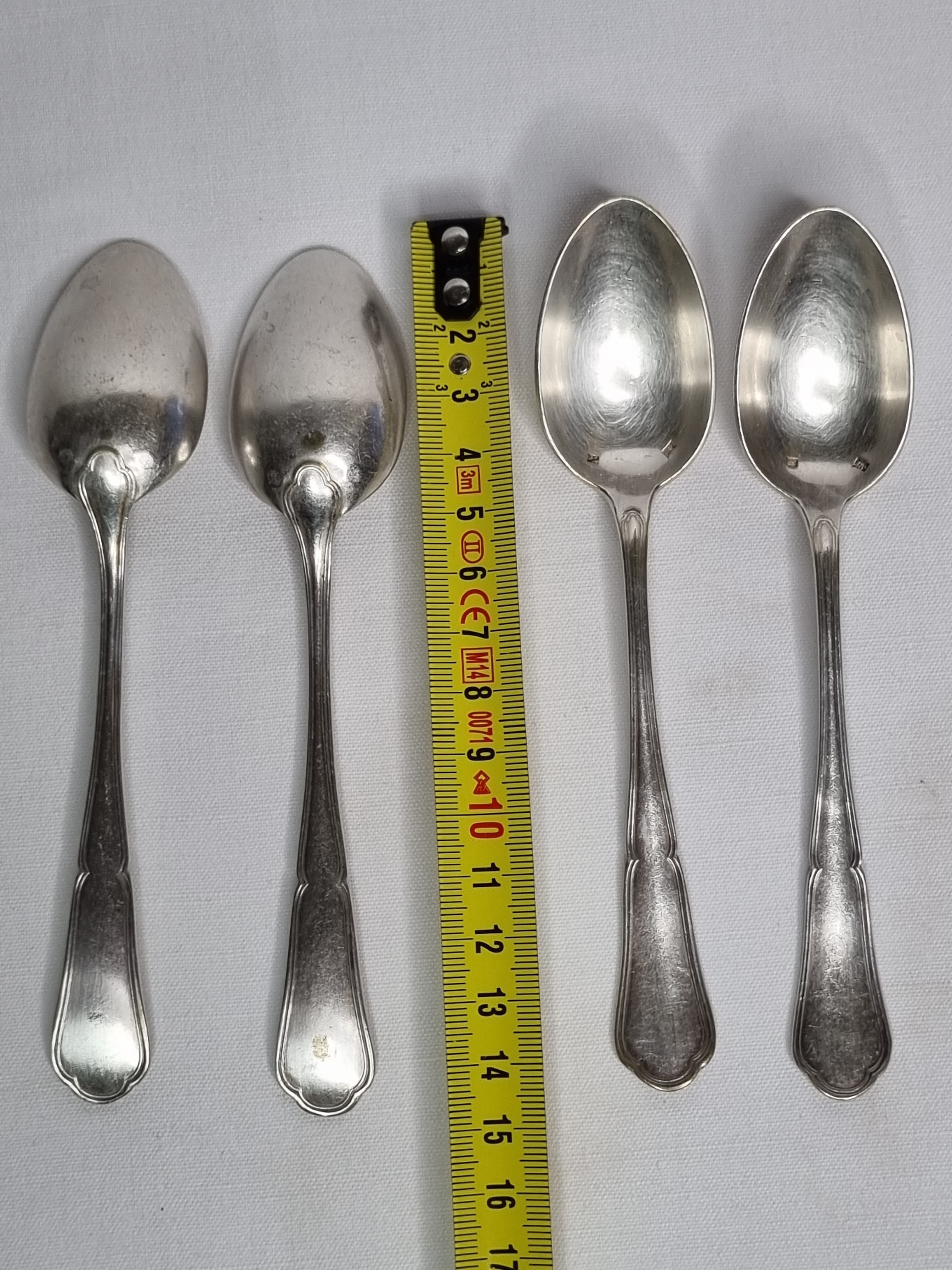 Set of 4 silver metal spoons, 14.5 cm