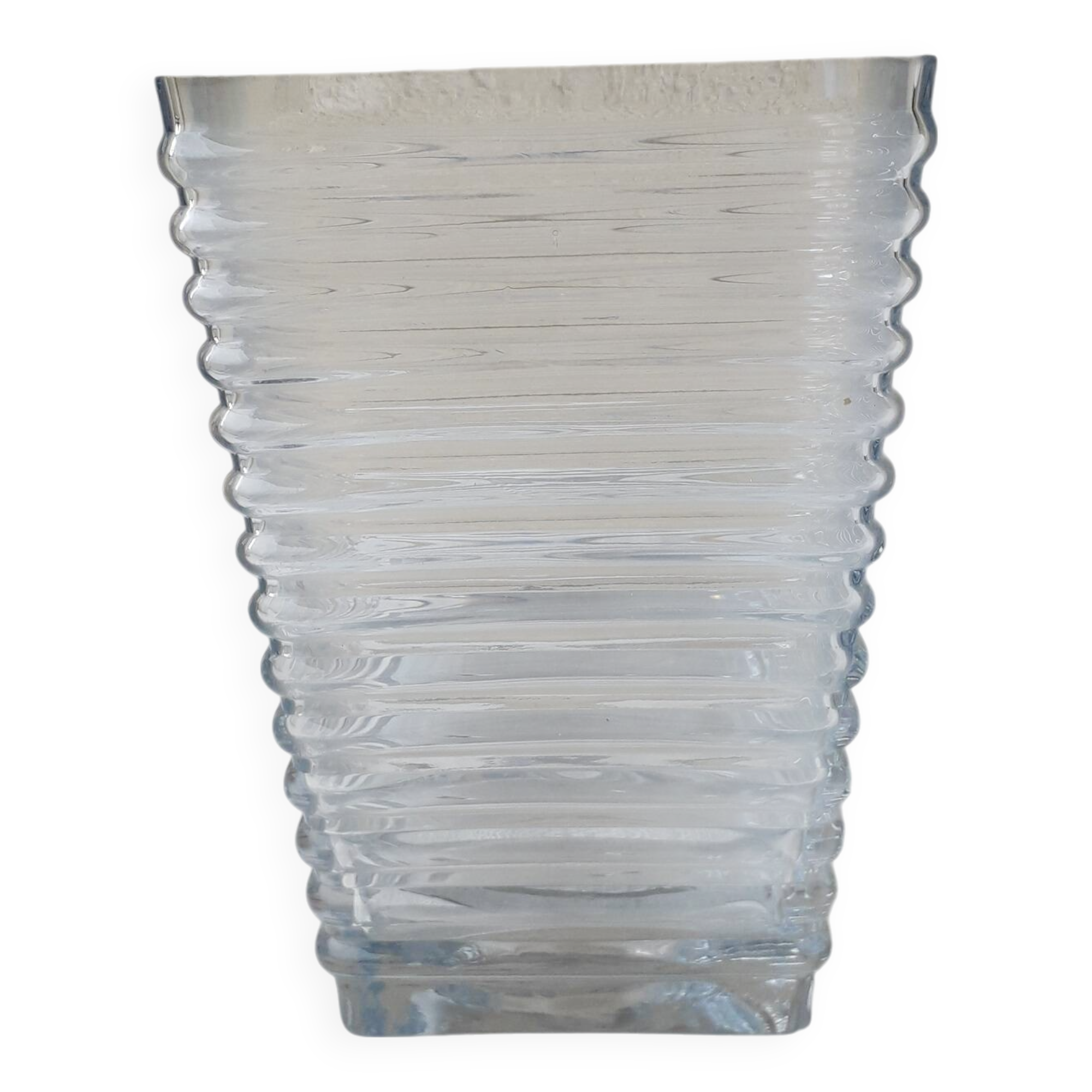 Glass vase