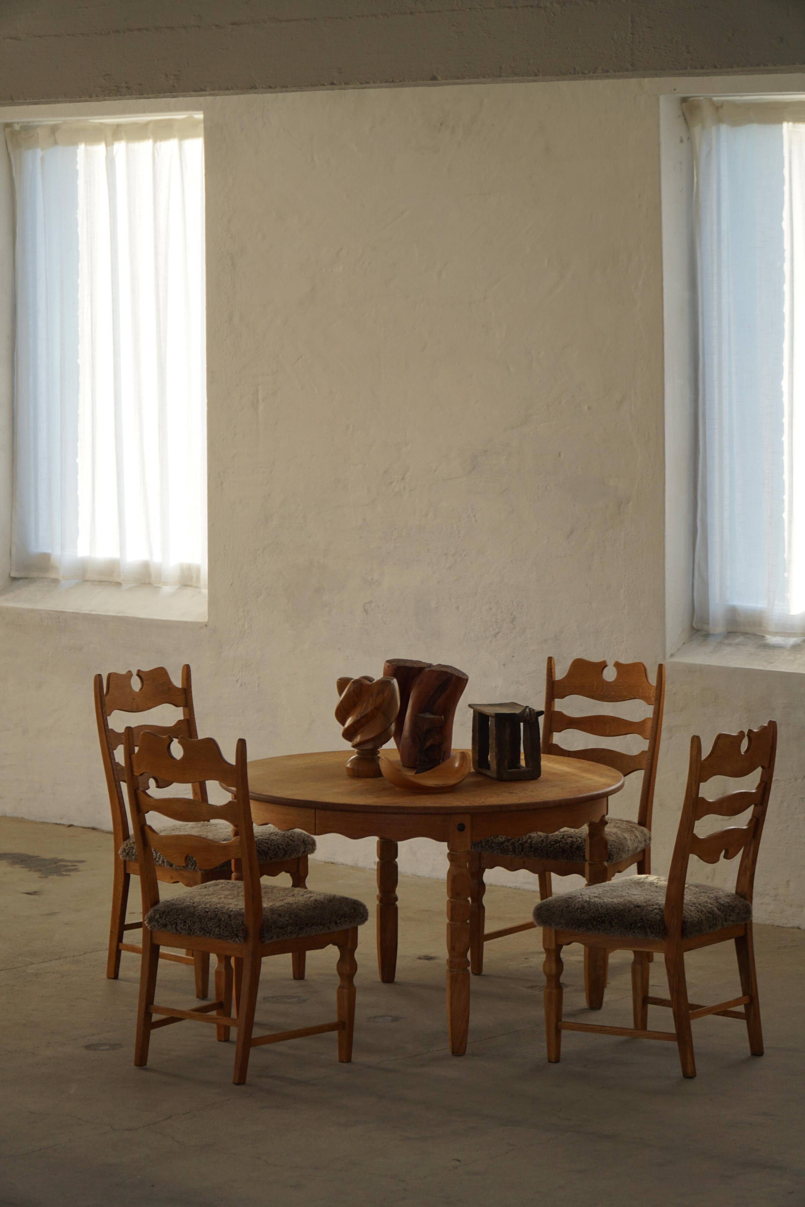 Denmark mid-century, set of 8 oak and lambswool chairs, Henning Kjærnulf, 1960s