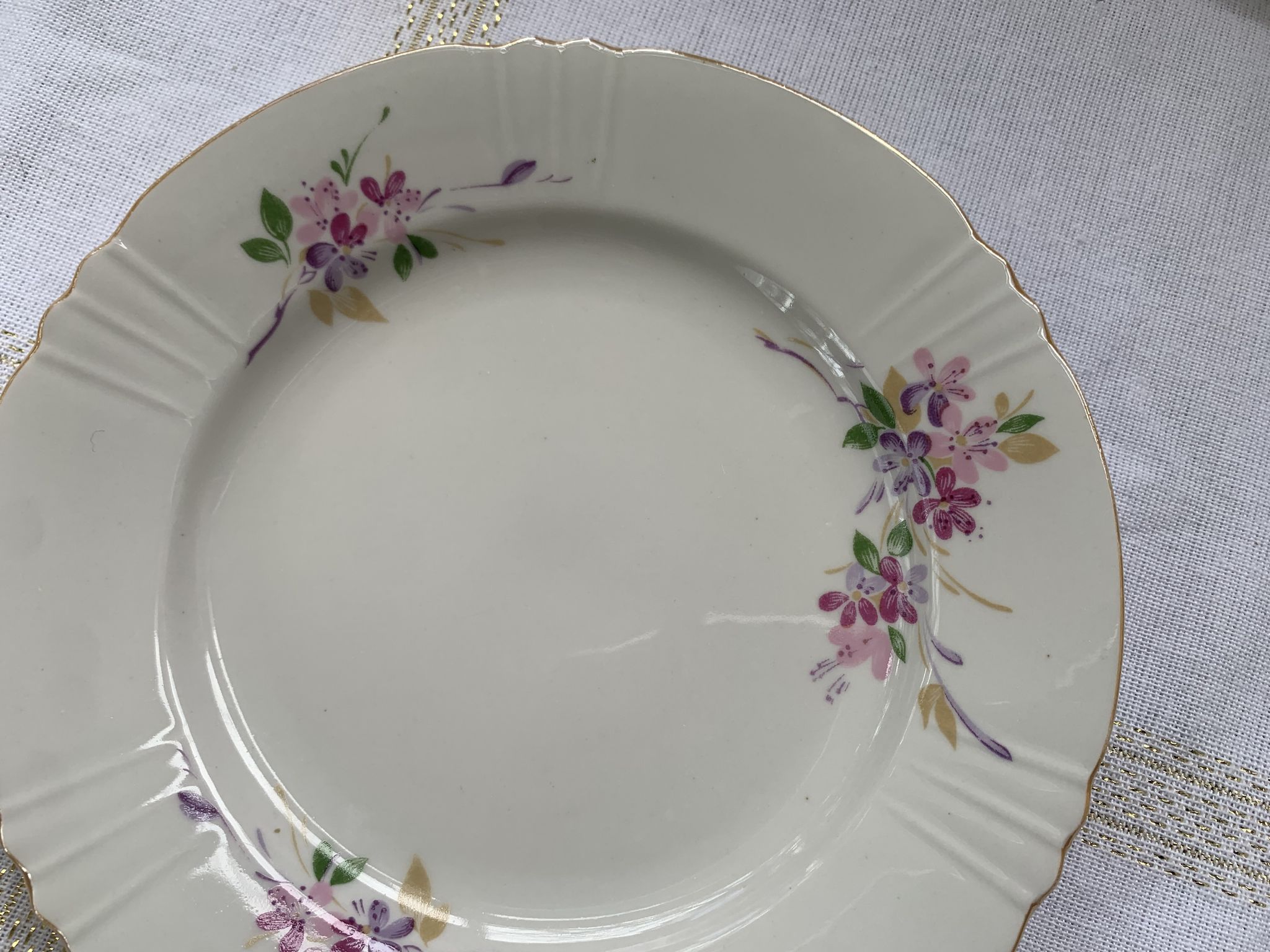 Set of 5 porcelain dessert plates pink and purple flowers