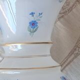 Vase en opaline motifs fleurs bleues