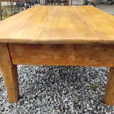Old coffee table 125/77cms