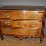 Curved chest of drawers Louis XV in blond walnut XVIII