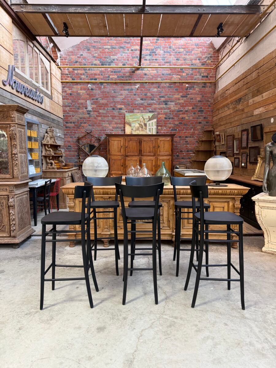 Suite de 6 tabourets de bar