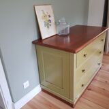 Retro chest of drawers in its juice