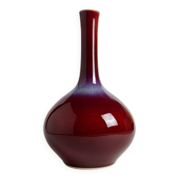 Porcelain vase by Soejima Shiro