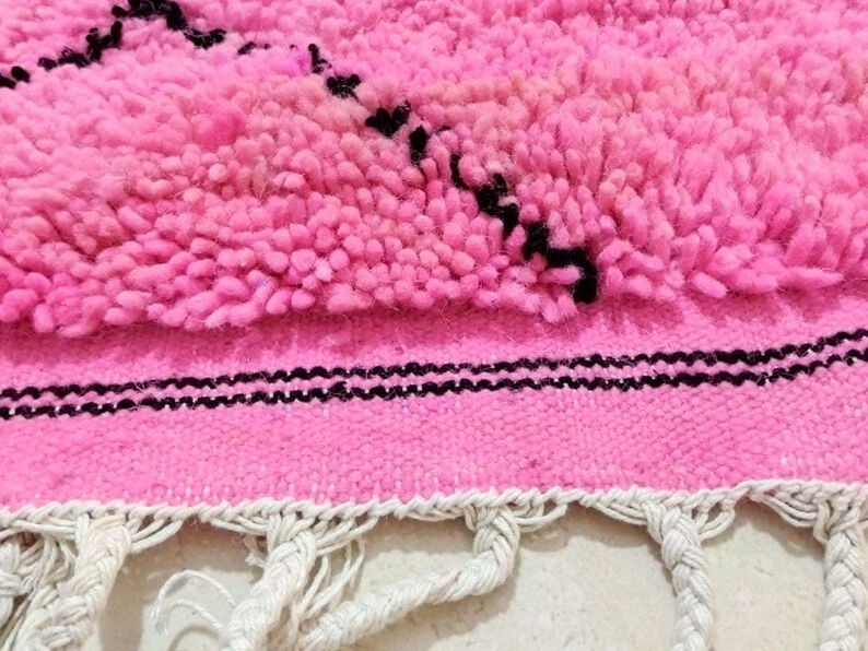 Berber carpet beni ouarain pink 300 X 190 CM