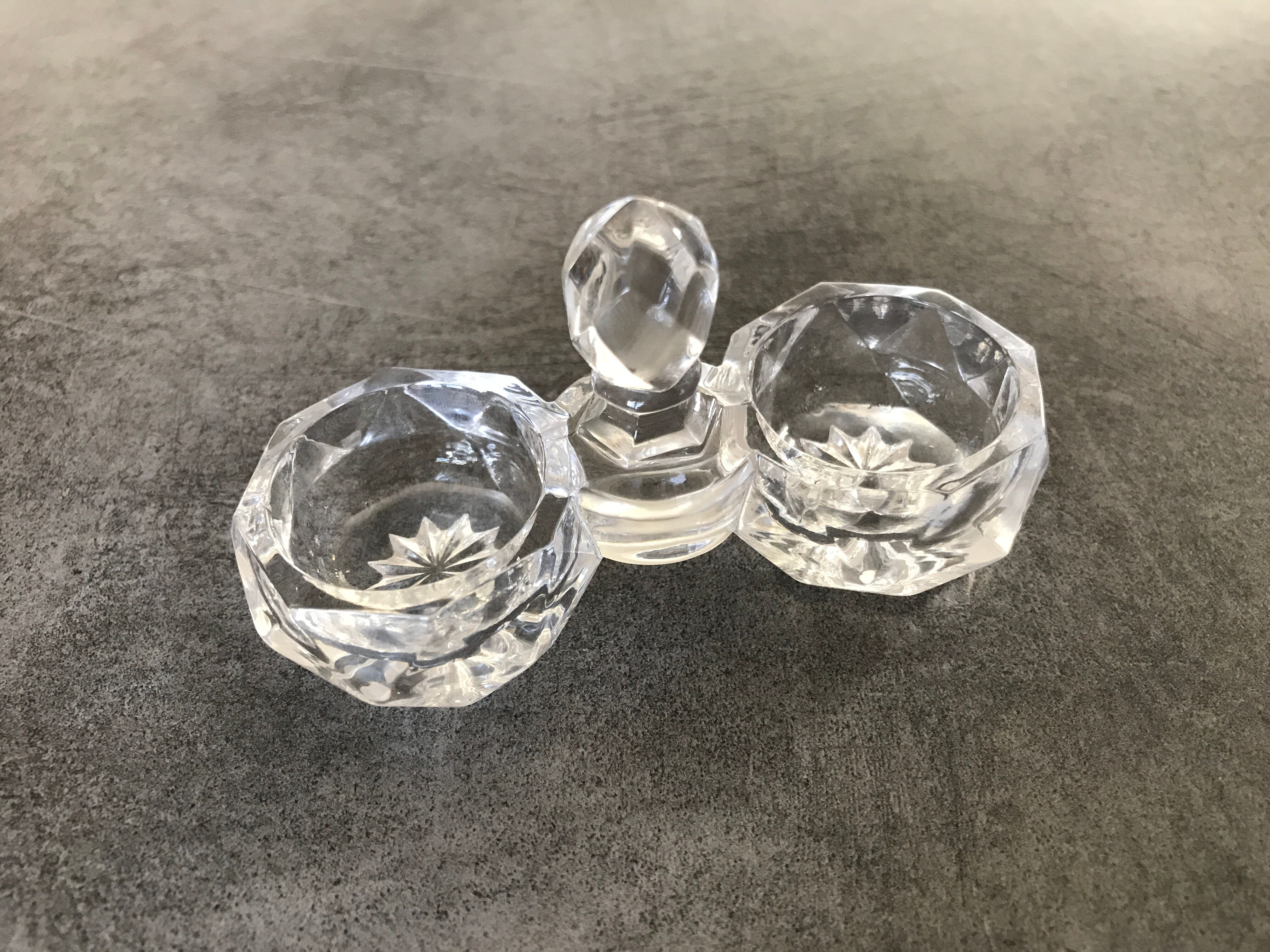 Saleron of table in crystal of saint louis star decoration