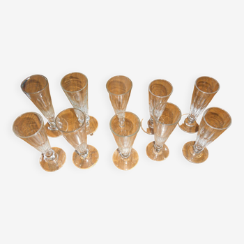 9 Louis Philippe champagne flutes