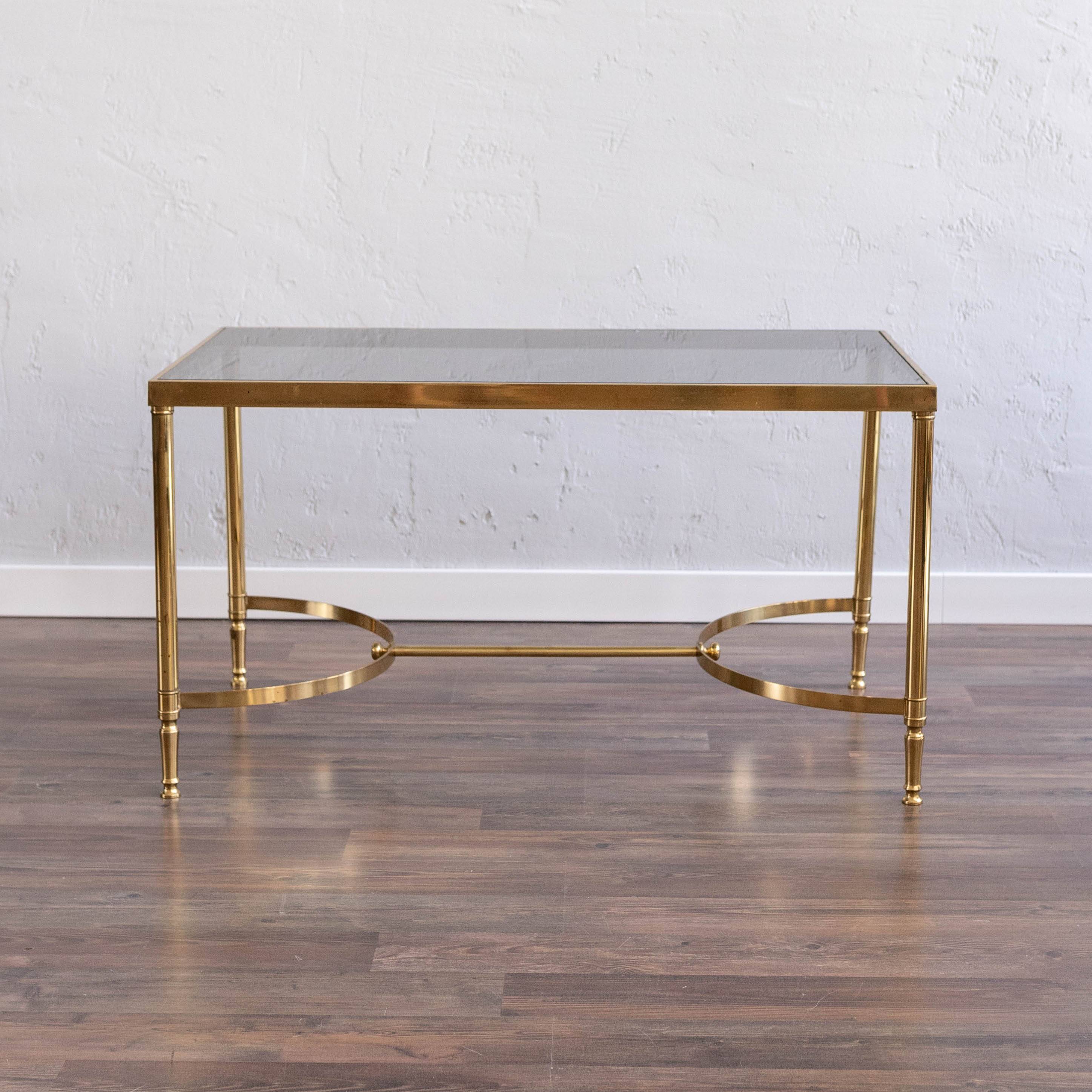 Table basse vintage en laiton fabriquée en France, 1950s