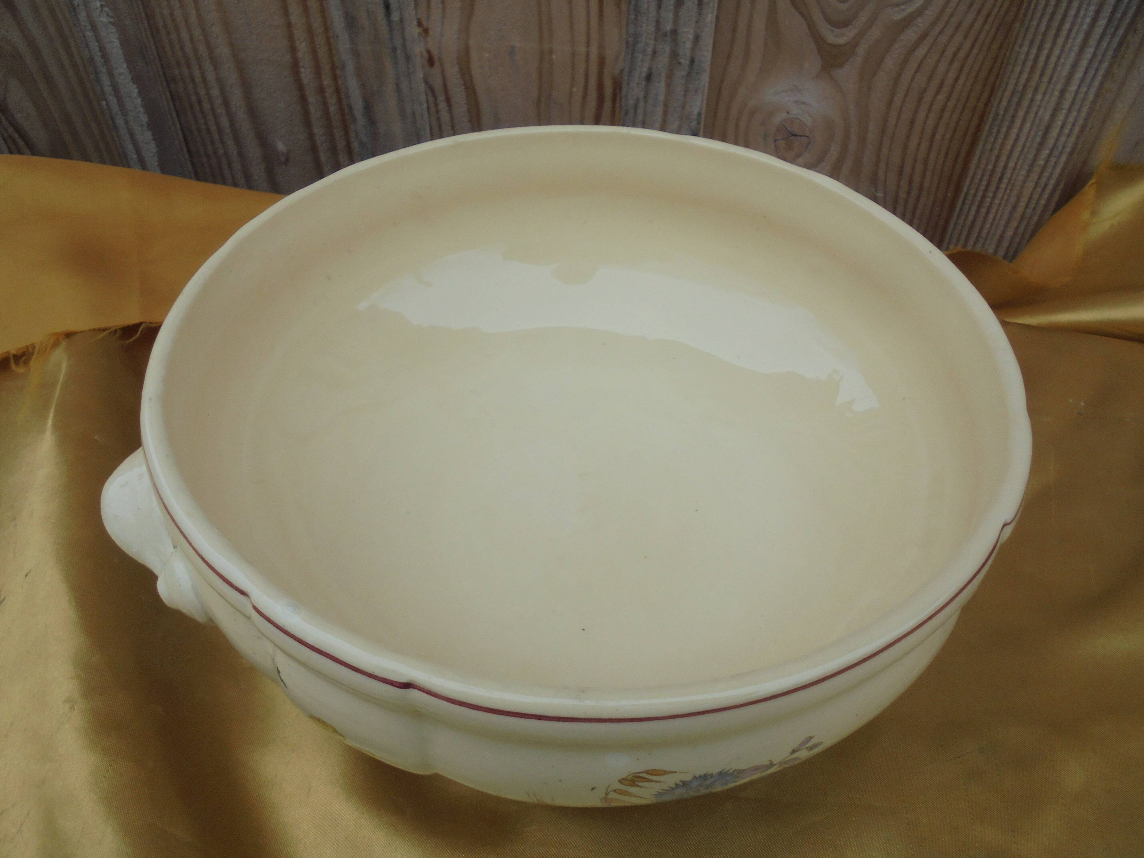 Sarreguemines AGRESTE soup tureen with flower decoration