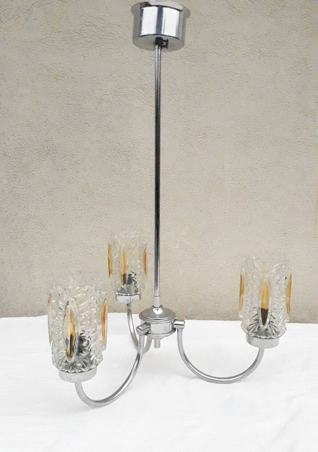 Metal and glass suspension