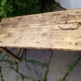 Farm table