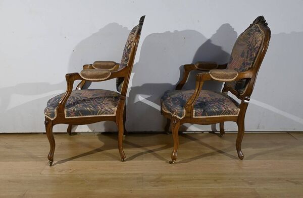 Salon de style Louis XV en Noyer – 1920