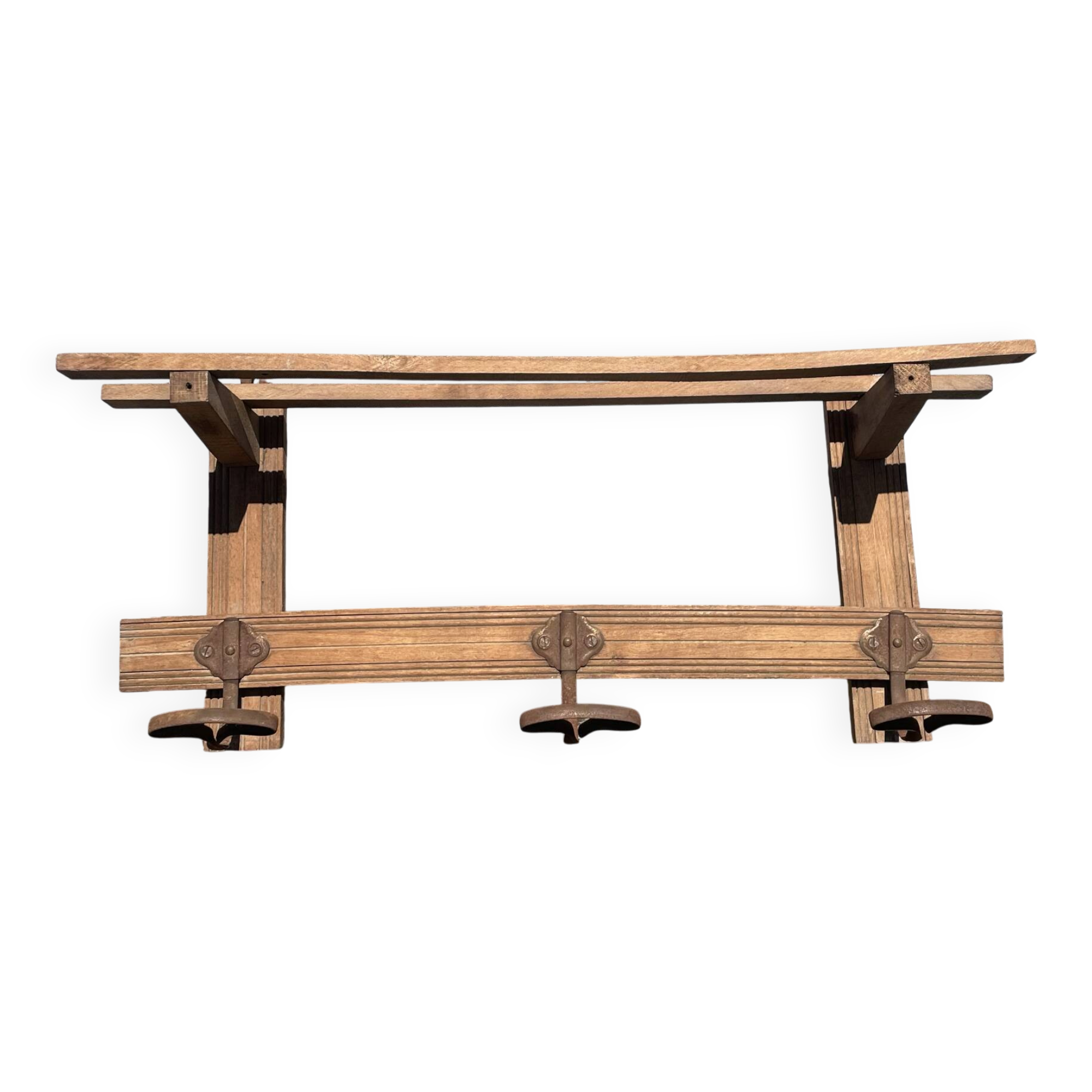 Wall-mounted coat rack in solid wood with shelf