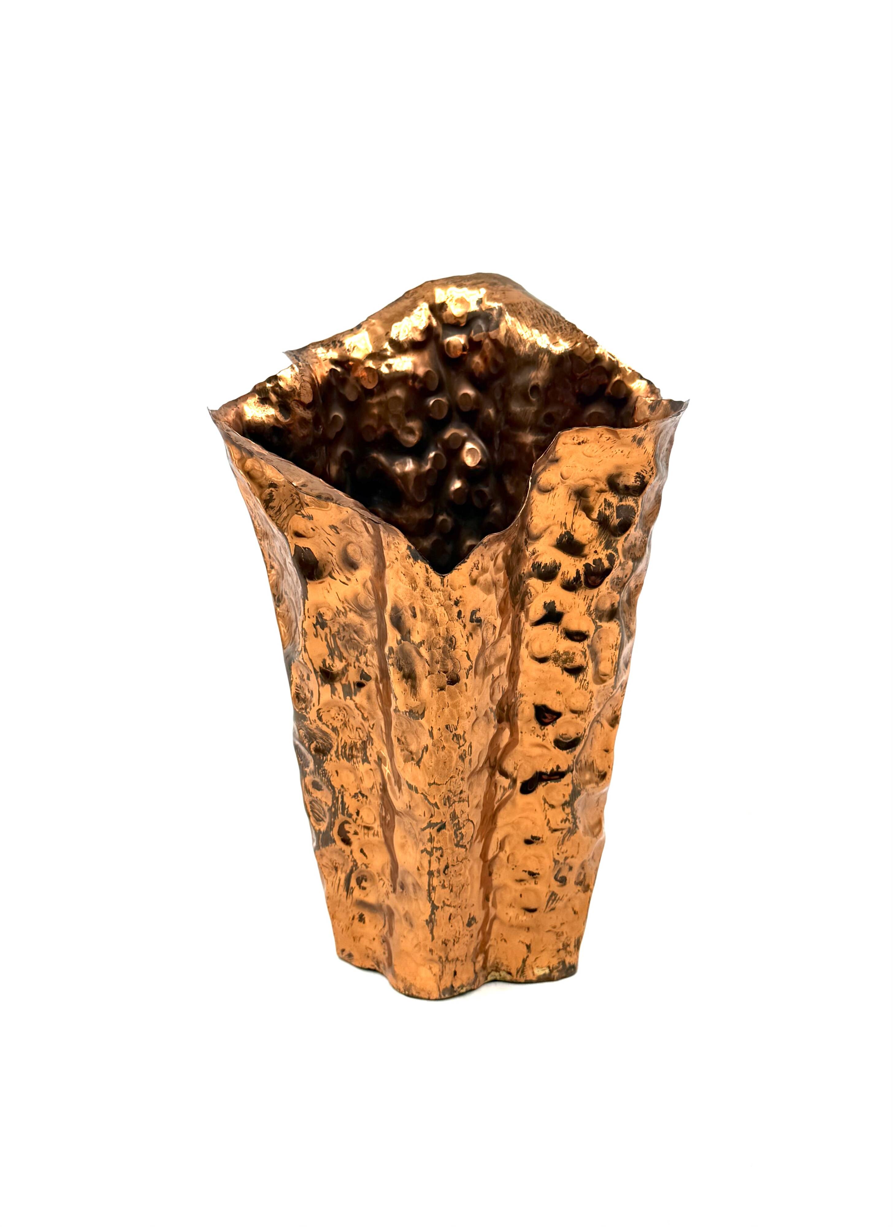 Angelo Bragalini, Mid-century copper vase, Bologna Italy 1960s