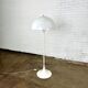 Lampadaire Panthella de Vener Panton, Louis Poulsen