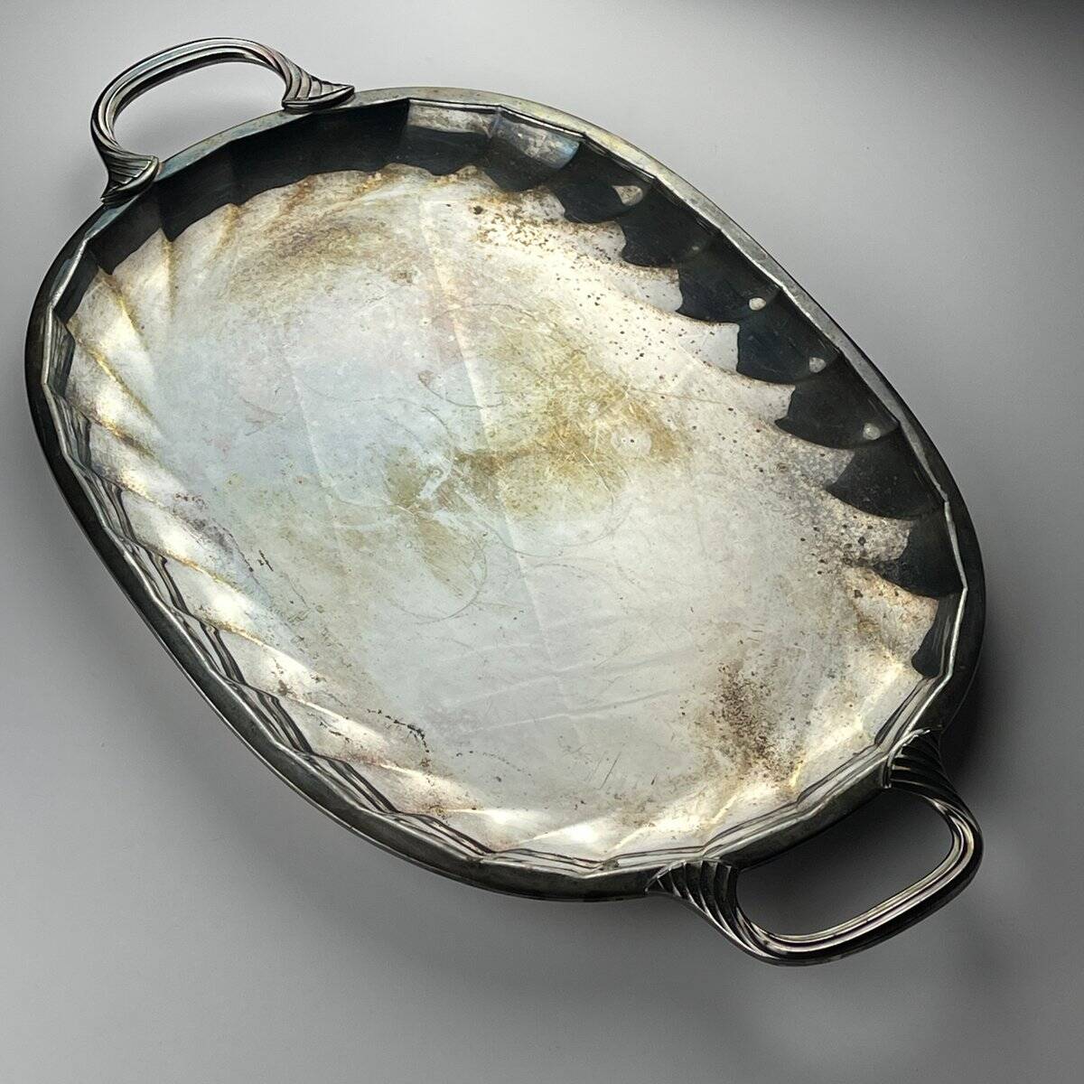 Large silver-plated platter by Ricci Alessandria, 1960s.