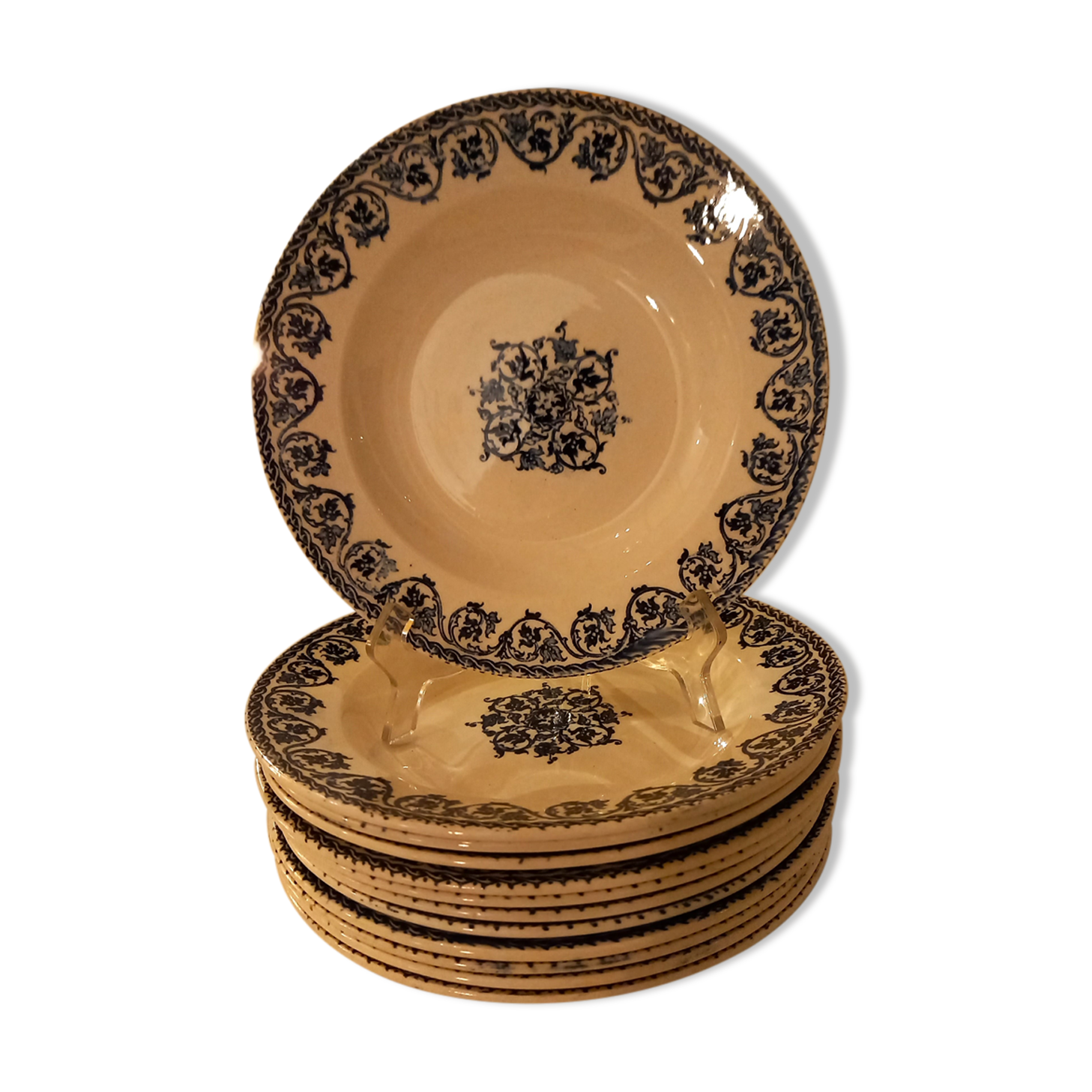 12 Terre de fer hollow plates, Brienne model, HB&Cie