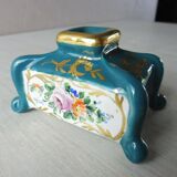 Ancien porte plume en porcelaine, décor fleurs