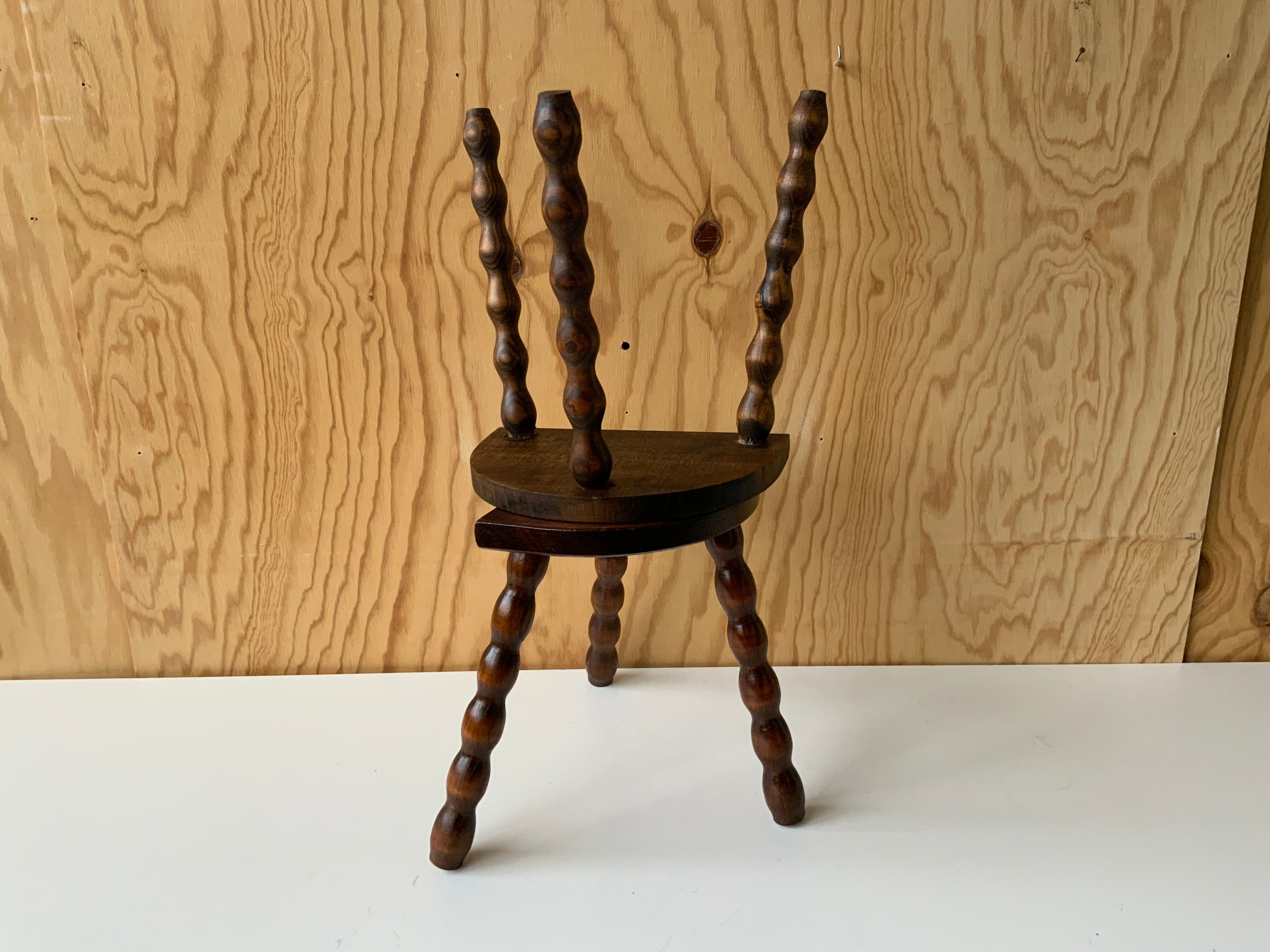 Duo of cowherd stools