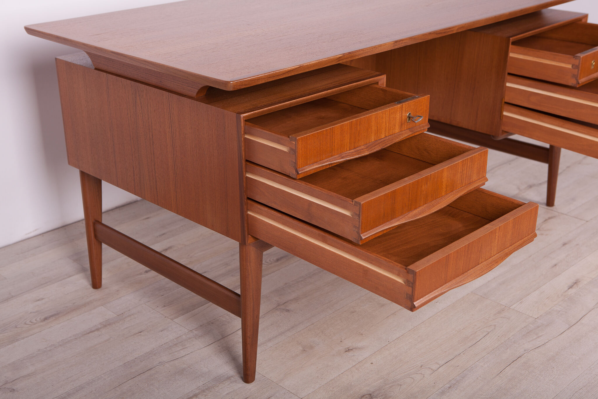 Mid-Century Freestanding Teak Desk, 1960s
