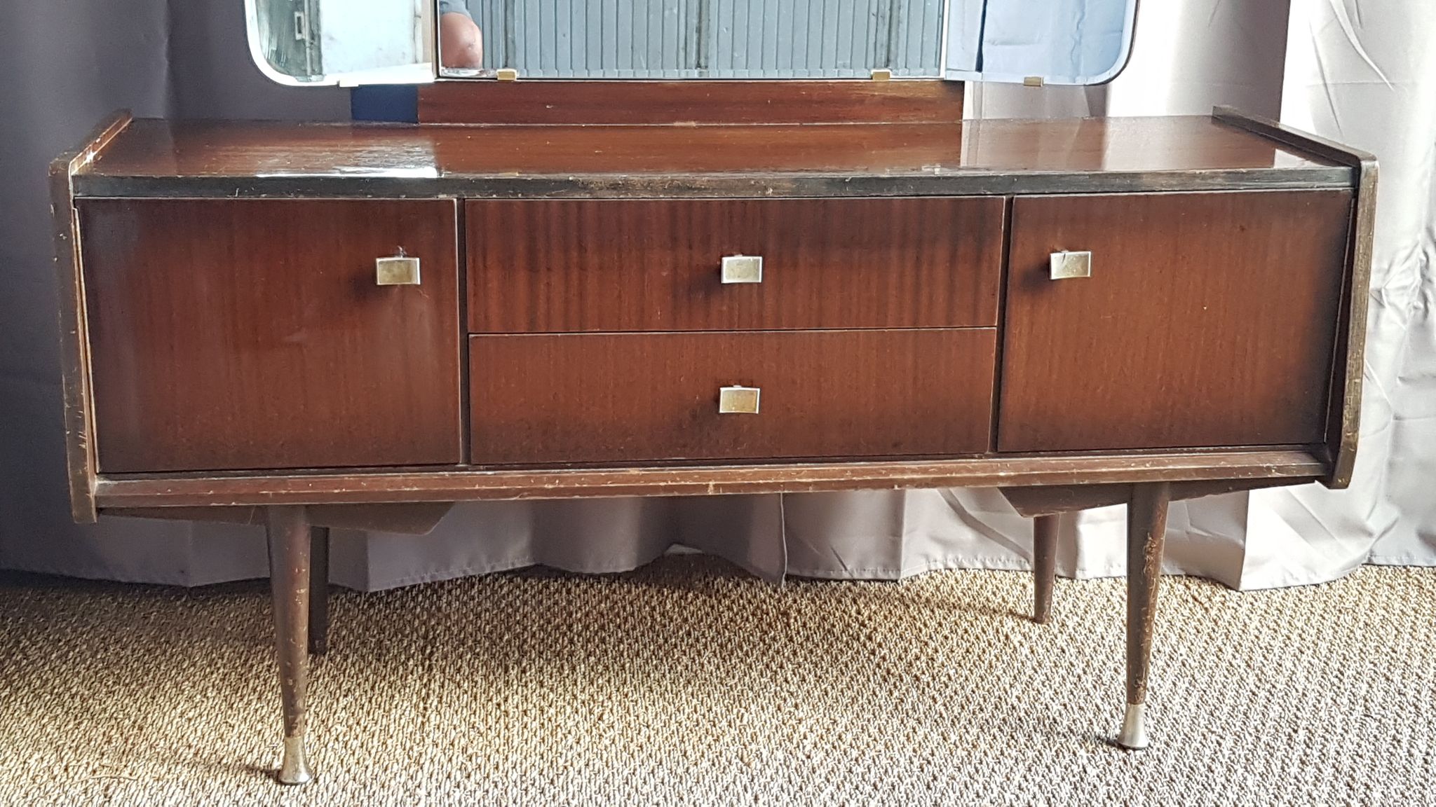 Coiffeuse vintage des années 60
