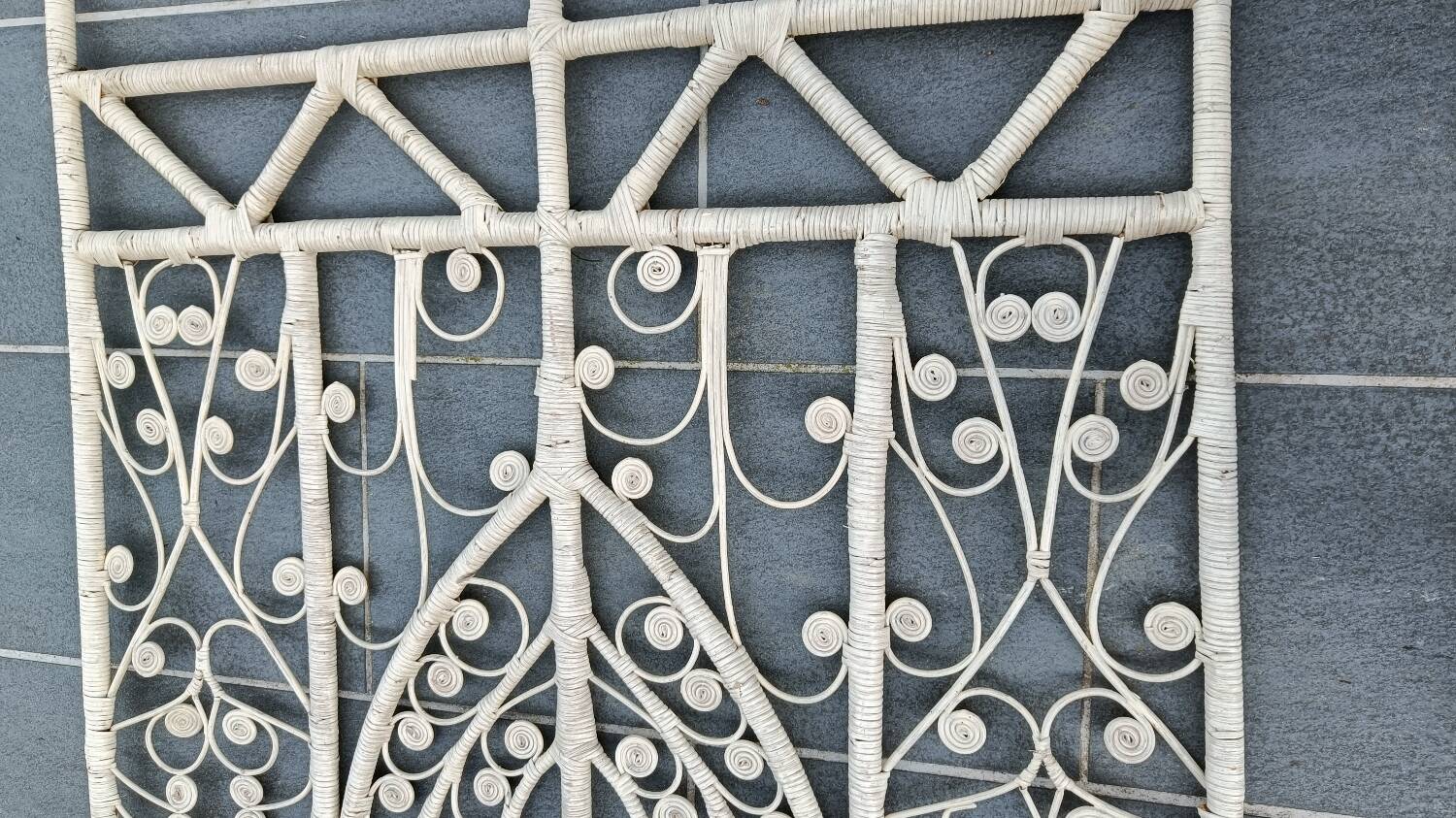 Peacock rattan headboard, 1970