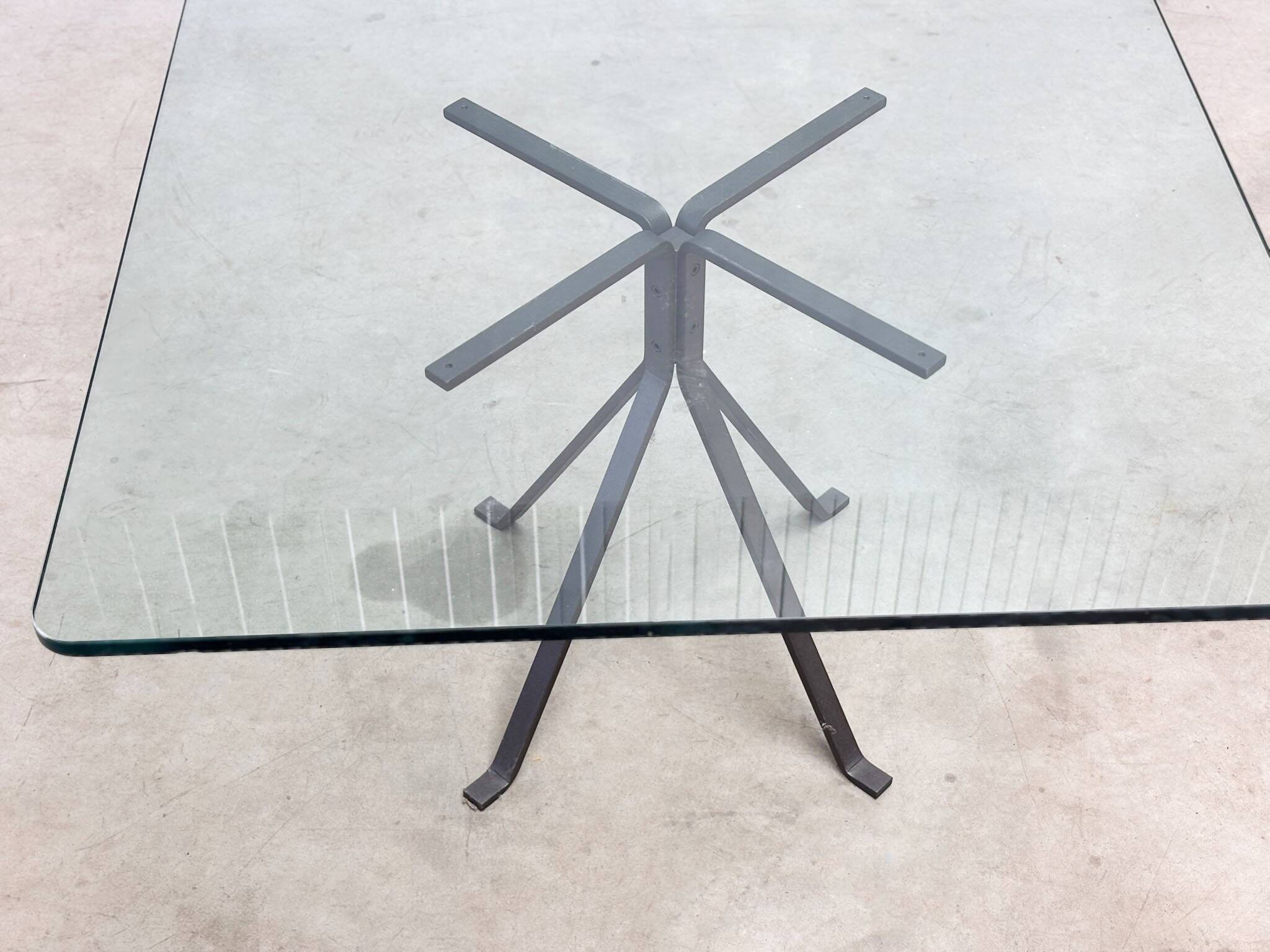 Table basse ou table d'appoint Cuginetto d'Enzo Mari pour Driade