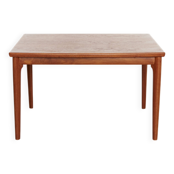 Boat-shaped dining table by Grete Jalk for Glostrup