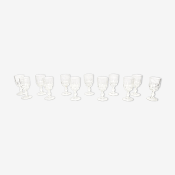 Series of 12 liqueur glasses