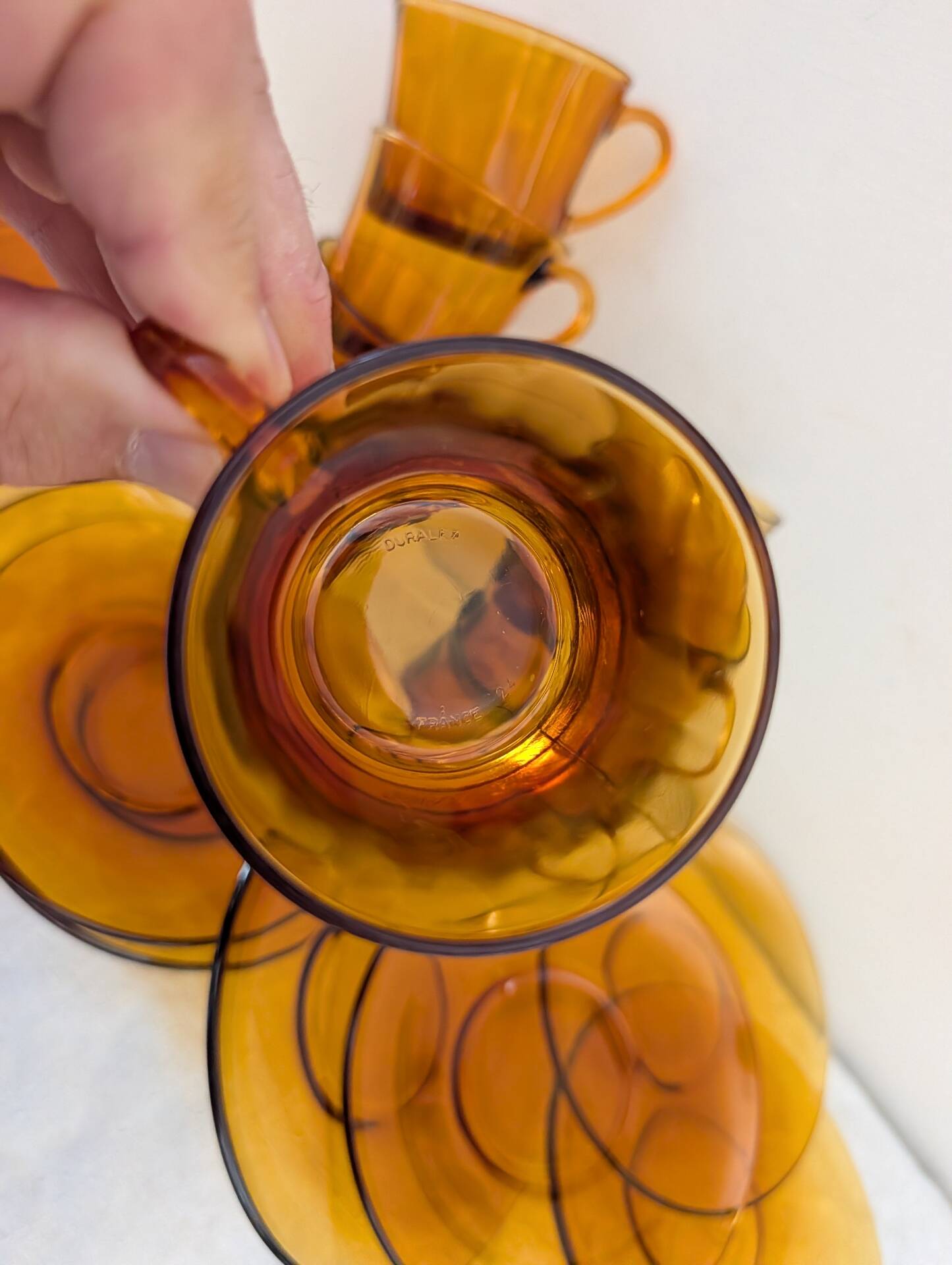 8 Duralex amber glass cups and saucers – France, 1970s