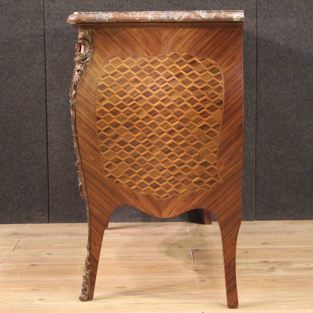 Commode de style Louis XV français du 20e siècle