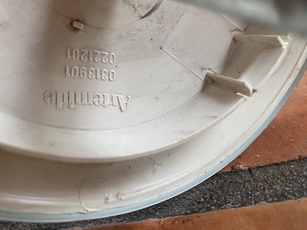 Pair of  hanging lamps Artemide Tolomeo