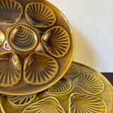 Set of 7 vintage khaki oyster plates